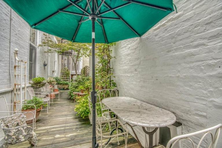 Mount Vernon Apartment Rear بالتيمور المظهر الخارجي الصورة